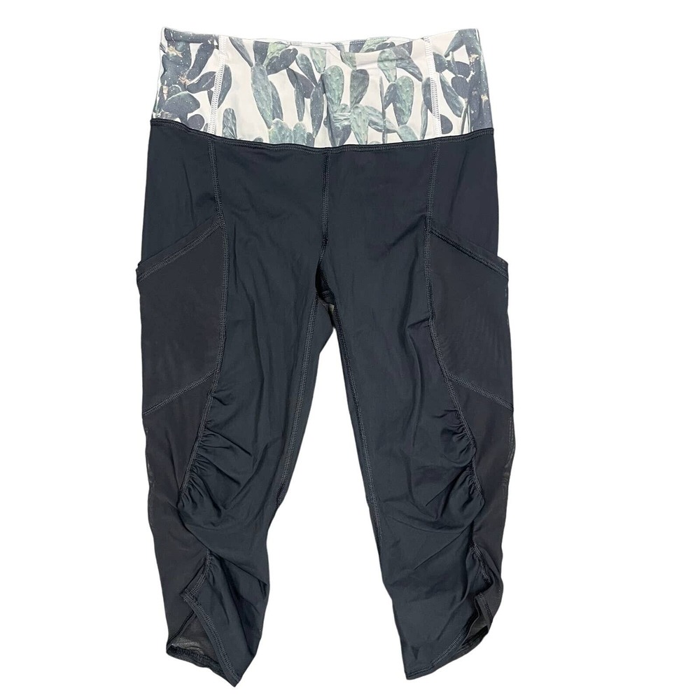 Lululemon Size 4 Run Times Tech Fitness Leggings‎ Pockets Black Cactus Print